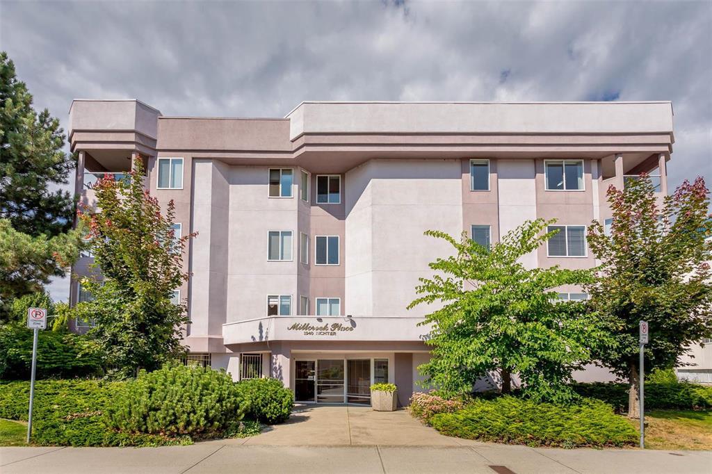 Property Photo: 1940 Richter Street 104 BC V1Y 2N2