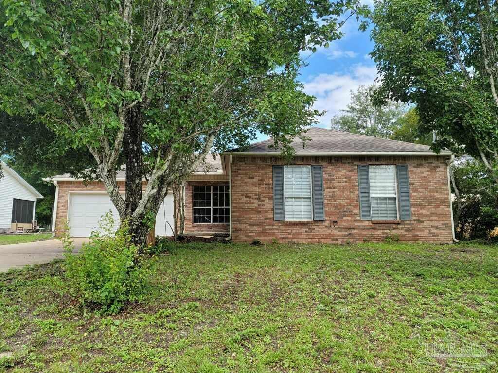 Property Photo: 1909 Abercrombie Rd FL 32563