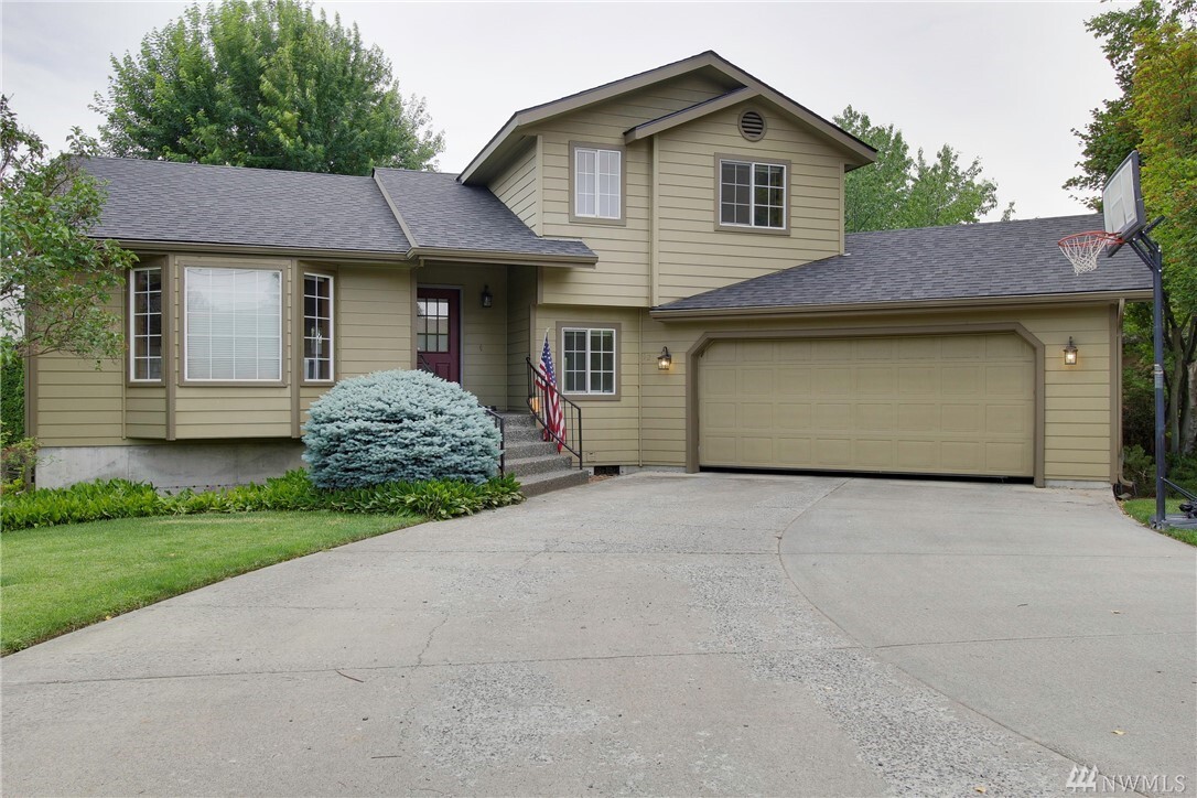 Property Photo: 1211 Highland Rd WA 99362