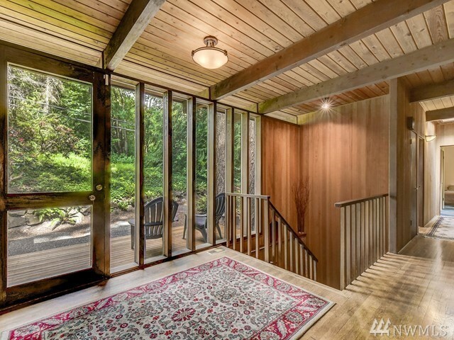 Property Photo: 6627 NE 196th St Dr WA 98028