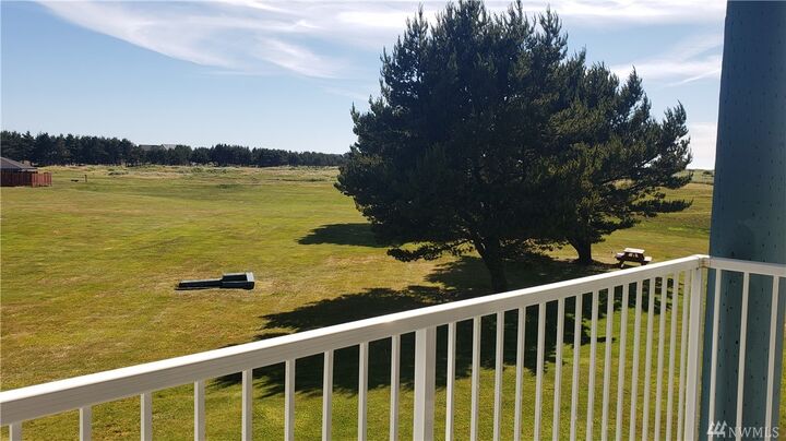 Property Photo:  210 26th St NW 421  WA 98631 