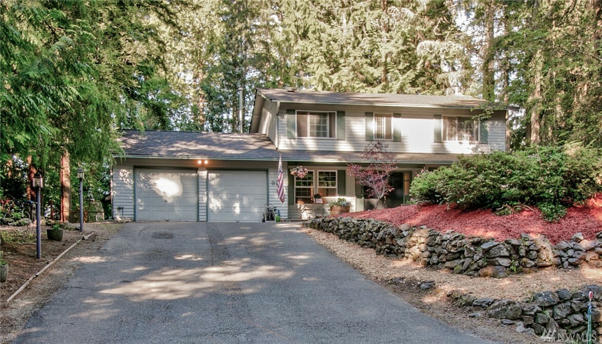 Property Photo:  922 Hillrise Ct NE  WA 98311 