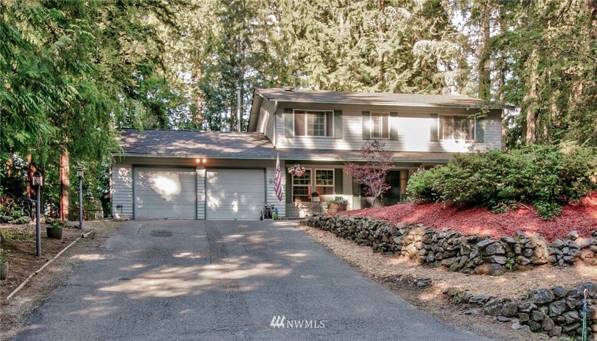 Property Photo:  922  Hillrise Court NE  WA 98311 
