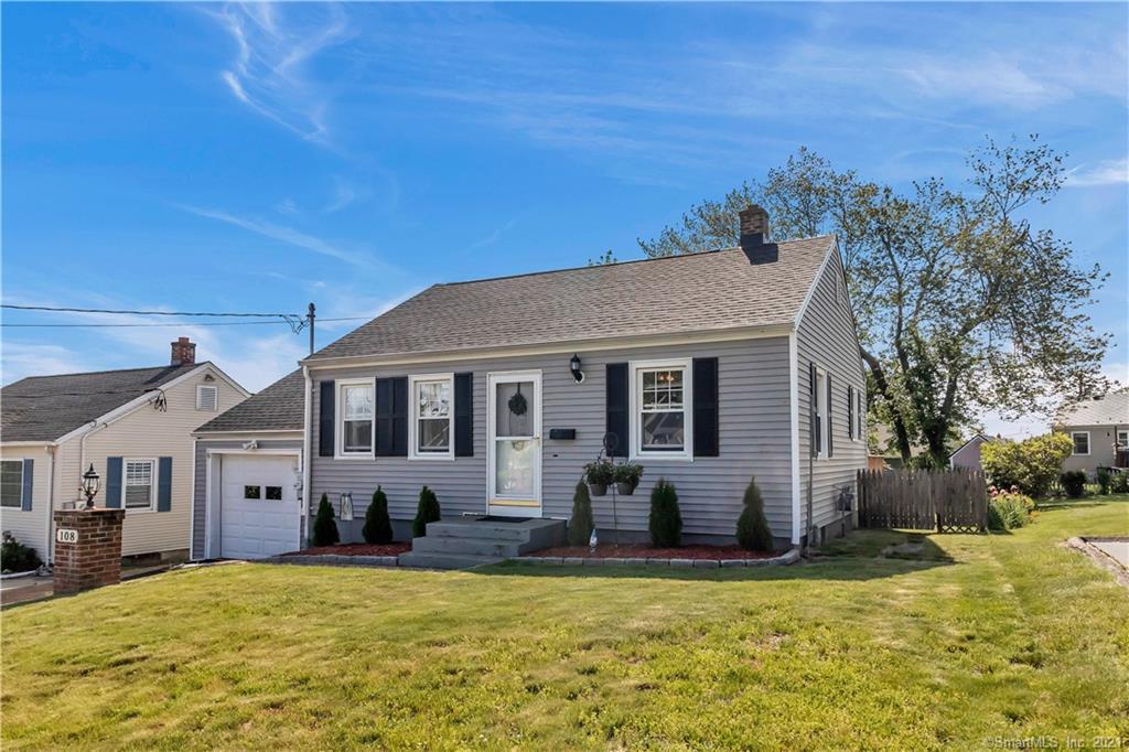 Property Photo:  108 Cherry Lane  CT 06516 