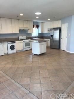 Property Photo: 1930 Kerns Avenue CA 91108