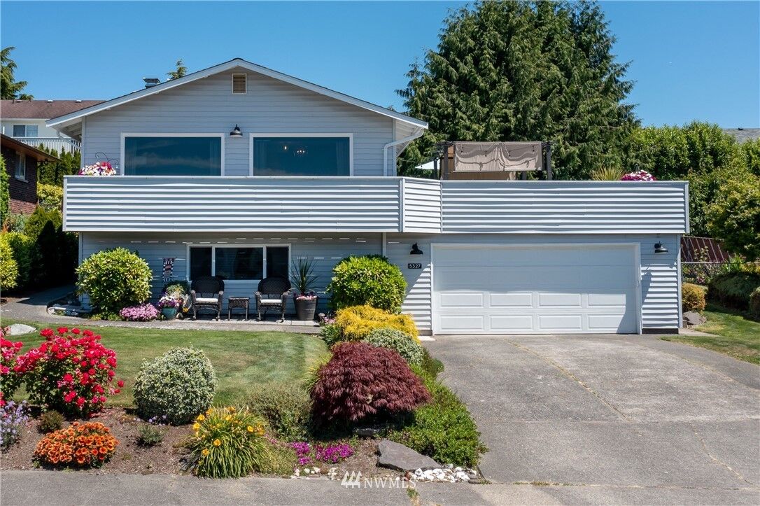 Property Photo:  5327  Frances Avenue NE  WA 98422 