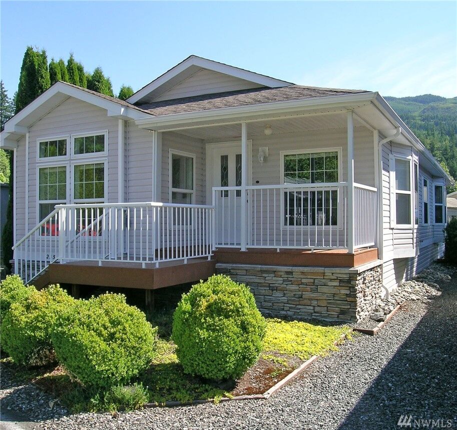 Property Photo:  921 Autumn Lane 235  WA 98229 