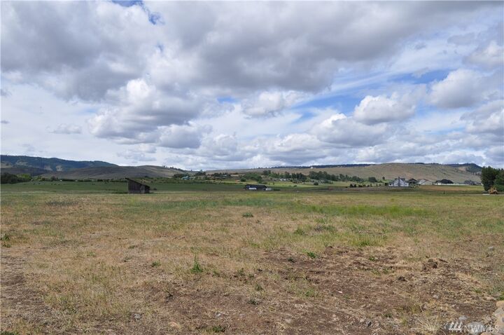 Property Photo:  9 A High Valley Dr  WA 98926 