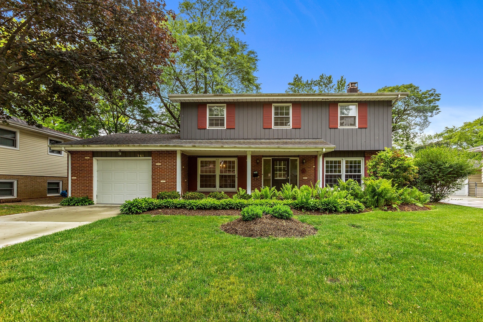 741 E Morris Drive  Palatine IL 60074 photo