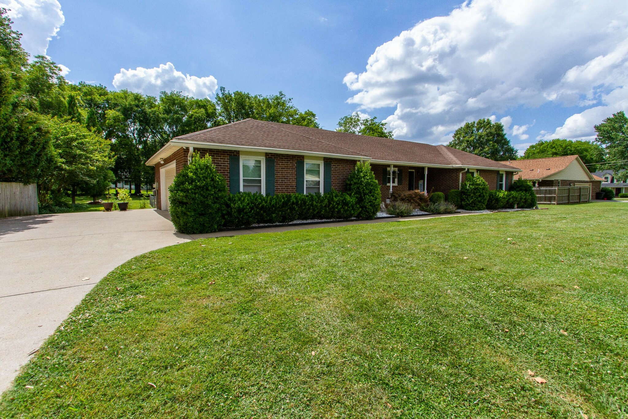 Property Photo:  602 Windwood Dr  TN 37167 