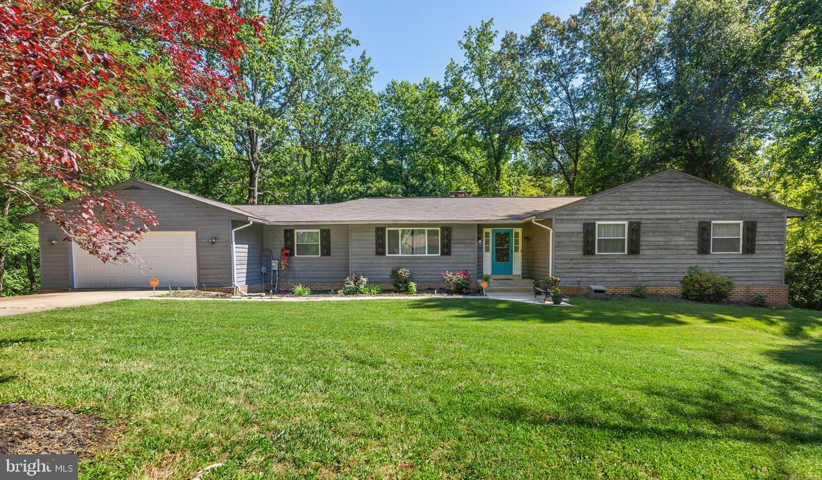 Property Photo: 11708 Locust Dale Court MD 20721