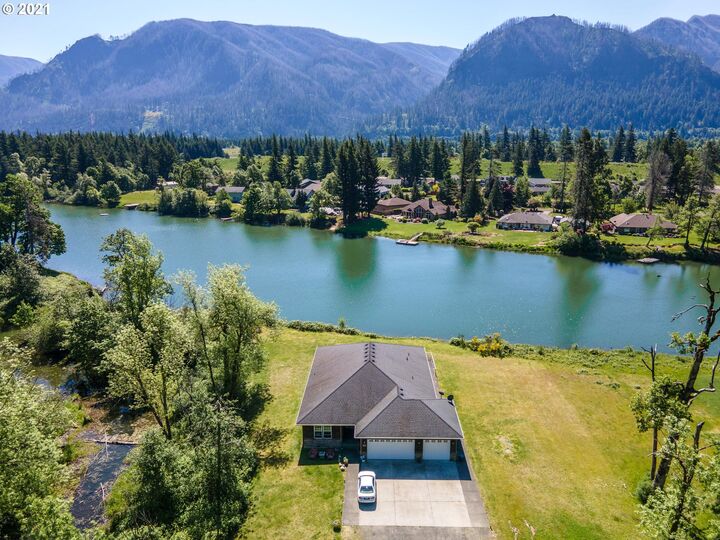 2221 Shelly Ln  North Bonneville WA 98639 photo