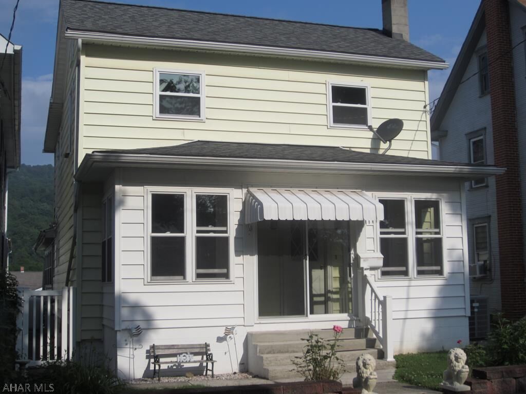 Property Photo: 628 Locust Street PA 16673