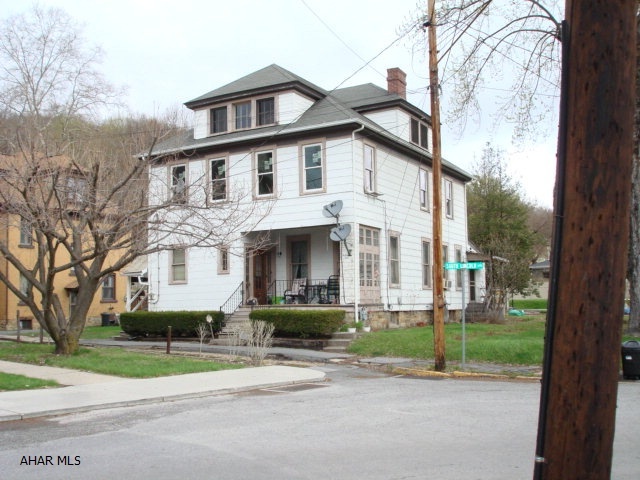 Property Photo:  304 W 10th Street  PA 16686 