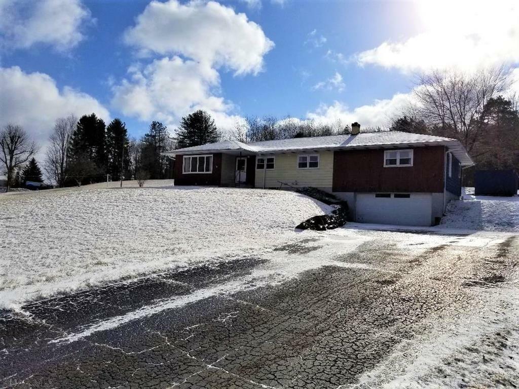 Property Photo:  2530 4th Avenue  PA 16651 