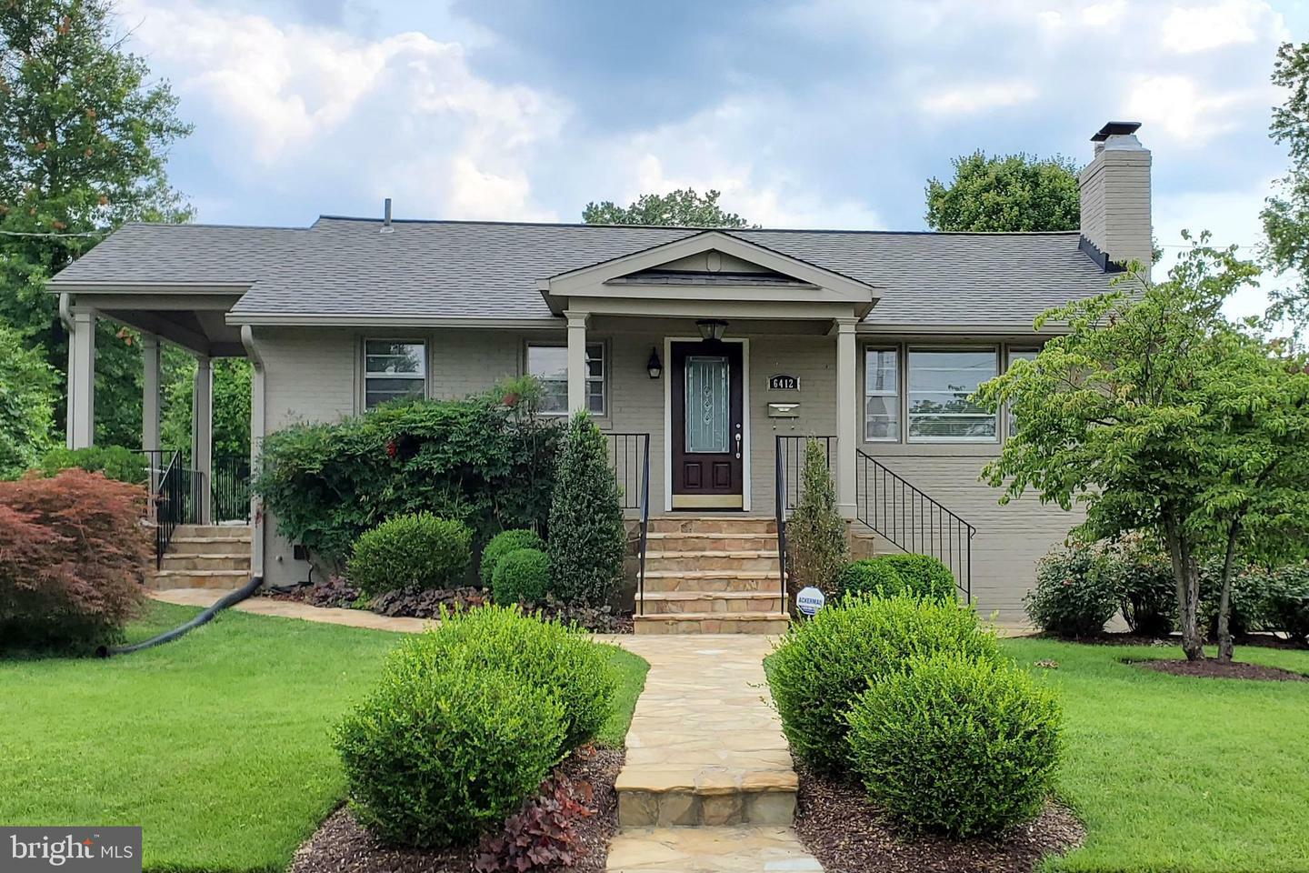 Property Photo: 6412 Bells Mill Road MD 20817