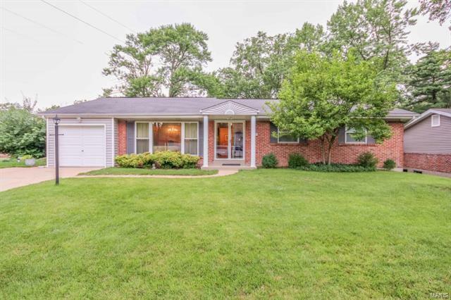 Property Photo: 1301 Timber Run Drive 63146