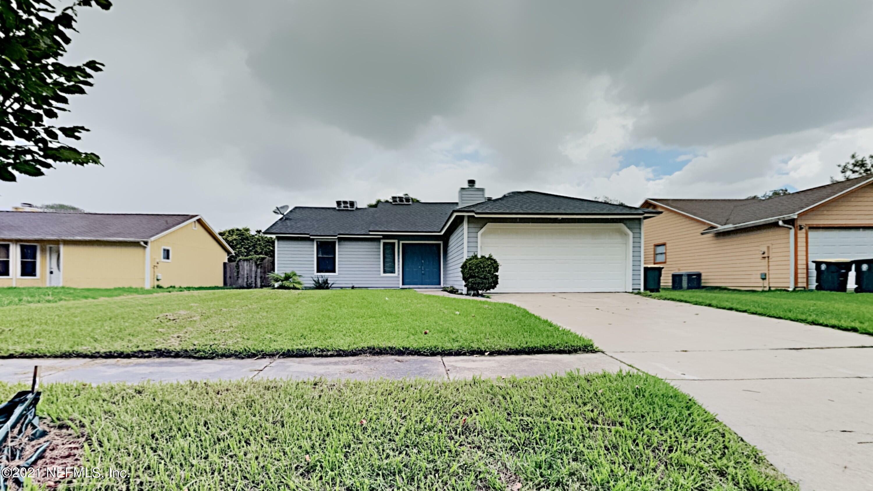 Property Photo:  8447 Duskin Court  FL 32216 