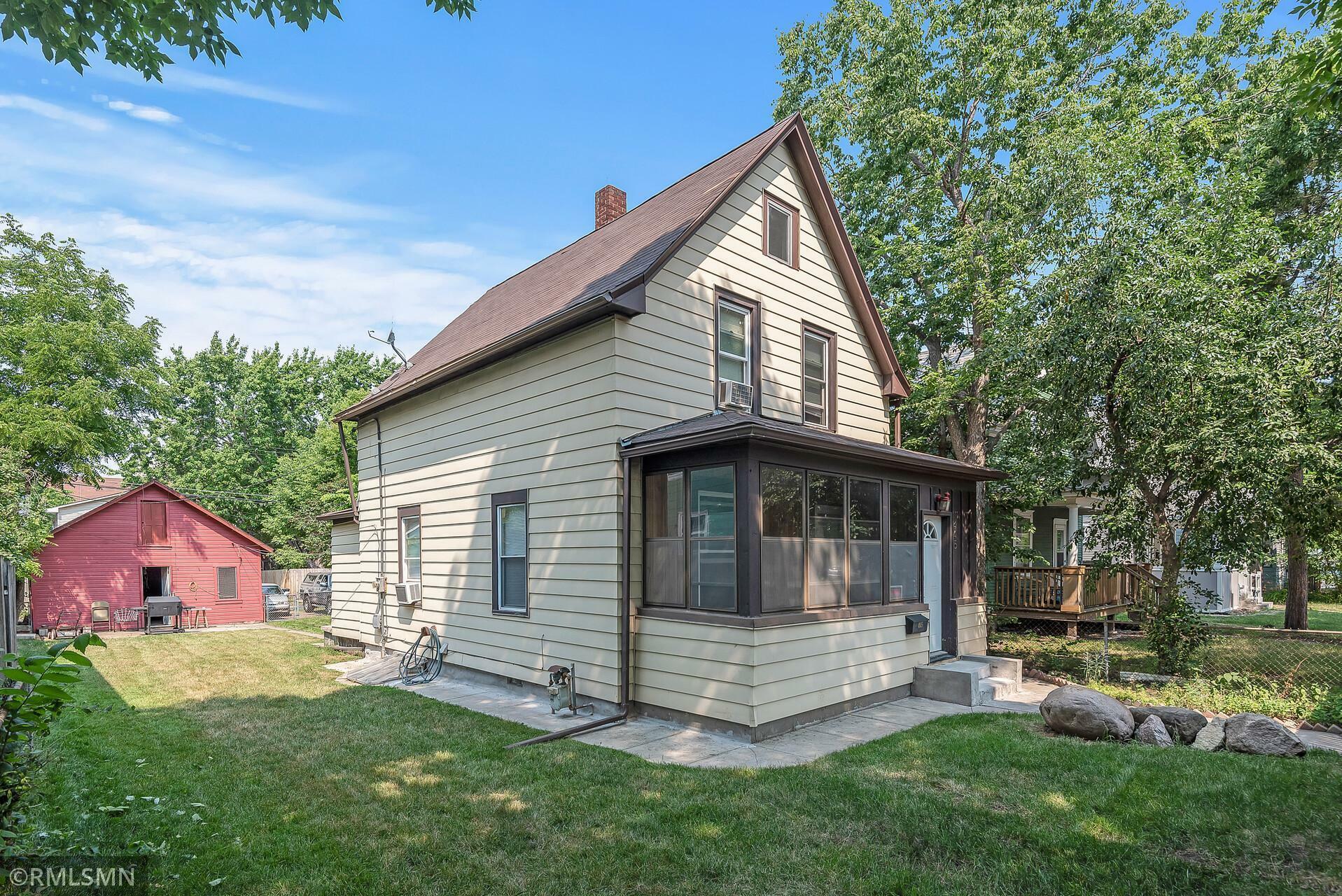 Property Photo:  445 Fry Street  MN 55104 