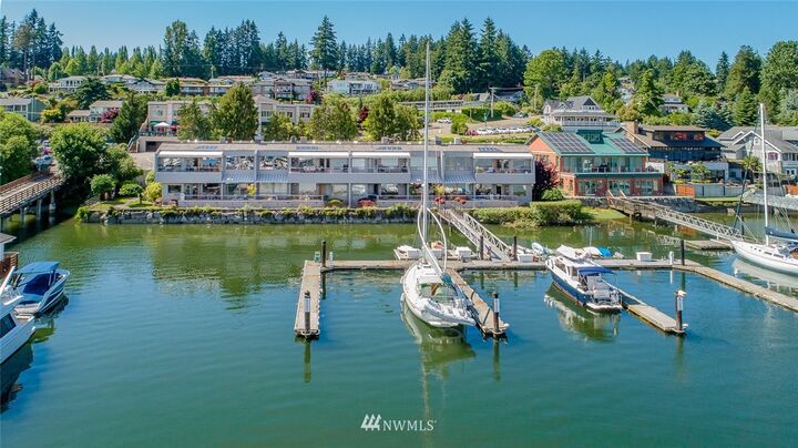 Property Photo:  8915 N Harborview Drive 101  WA 98332 