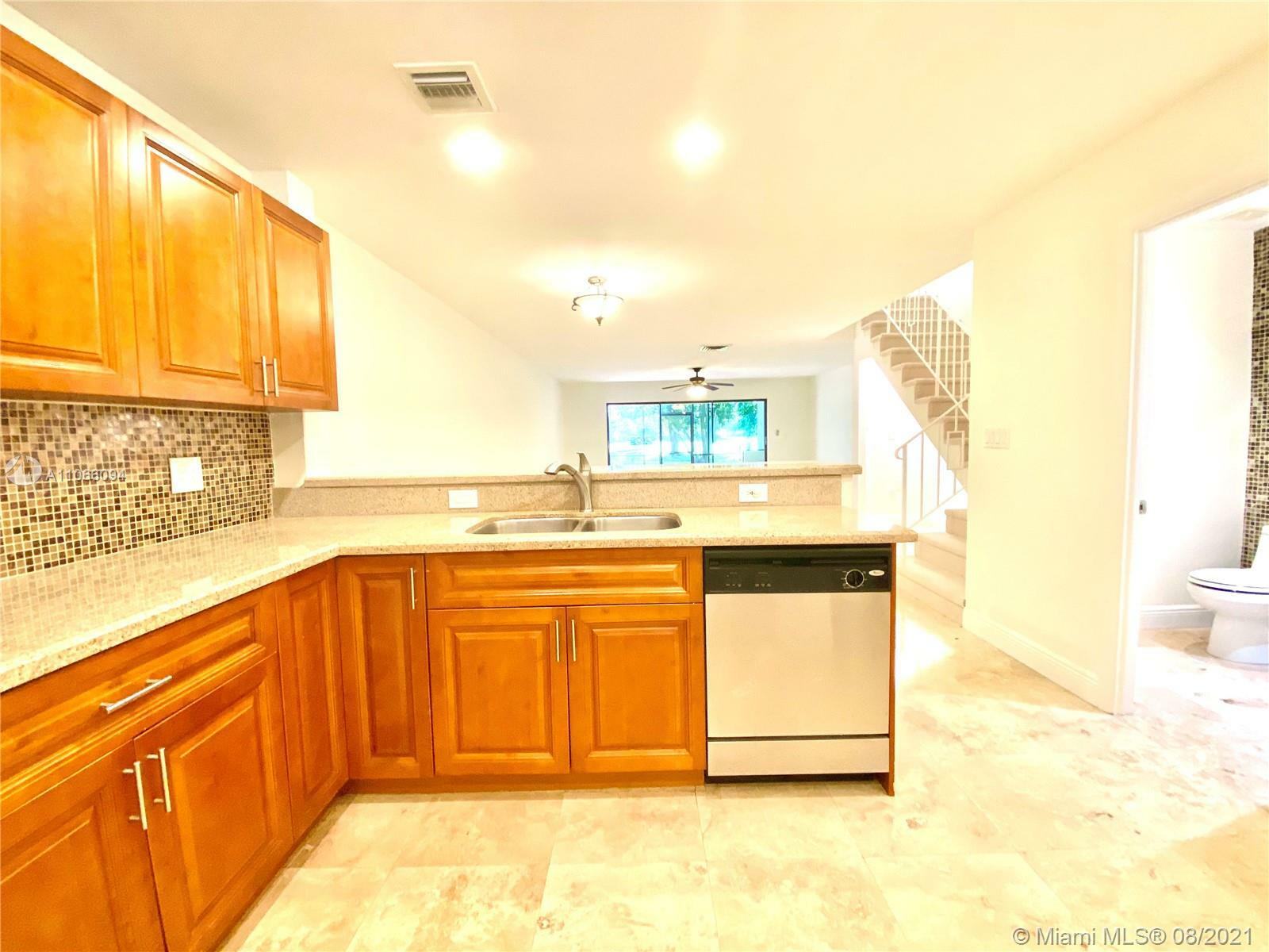 Property Photo: 3867 Estepona Ave 9D5 FL 33178