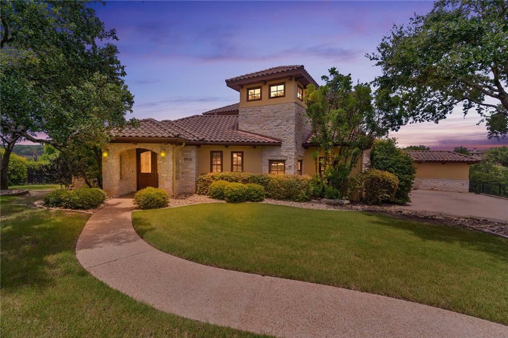Property Photo: 8916 Chalk Knoll Drive TX 78735