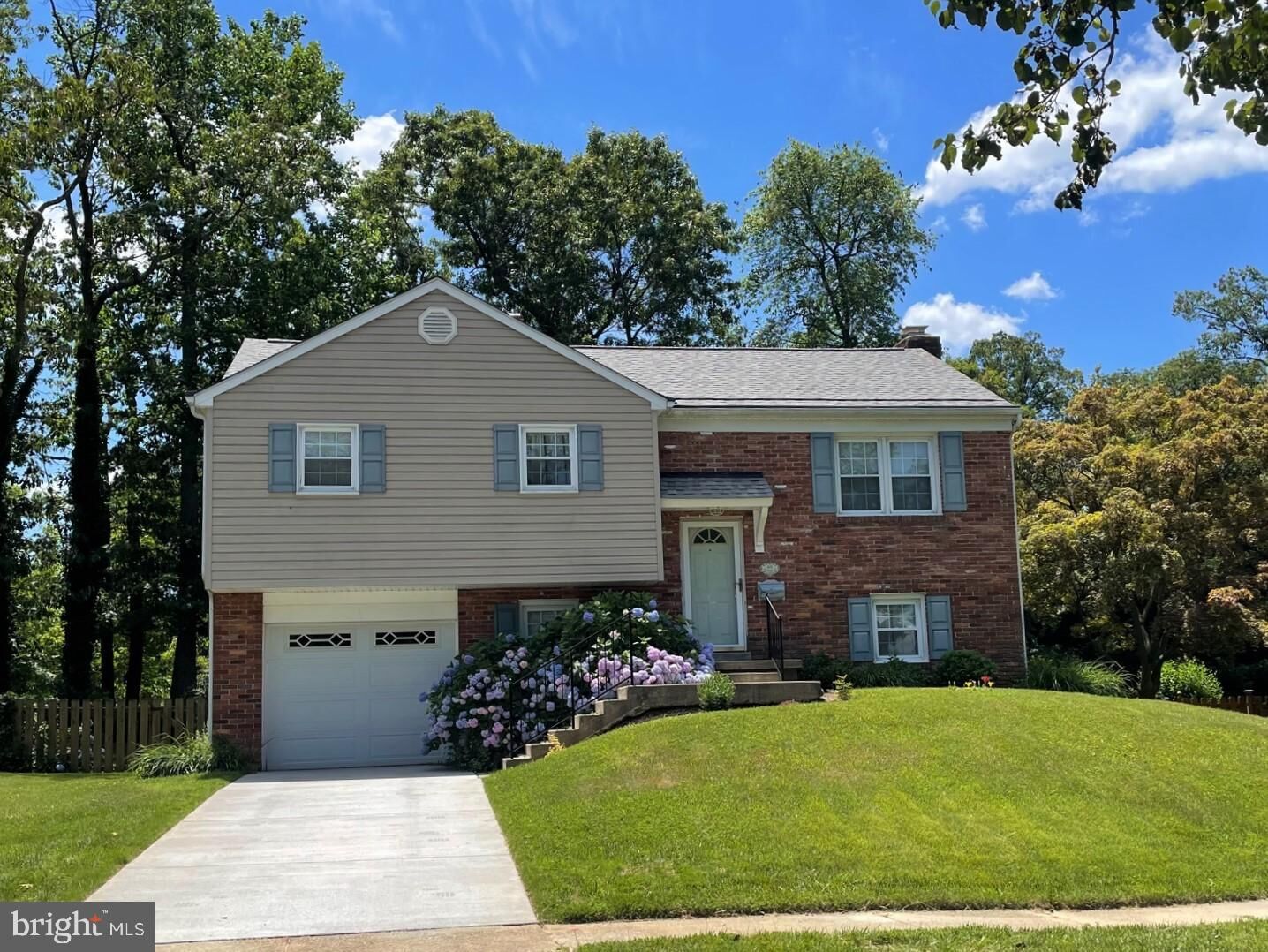 Property Photo:  405 Dunfield Court  MD 21085 