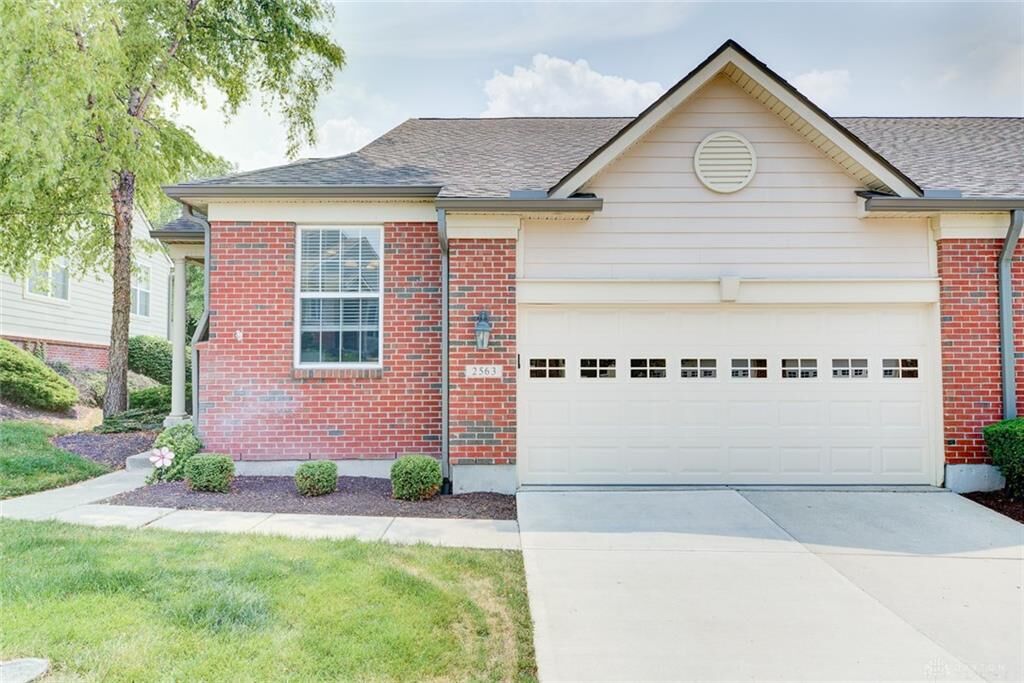 Property Photo: 2563 Eagle View Drive OH 45431