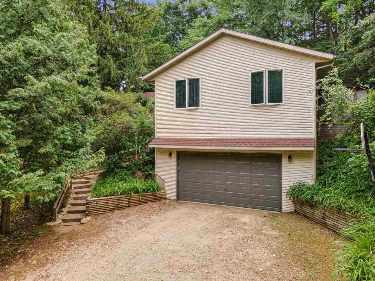 Property Photo: 2448 Summit Dr WI 53548