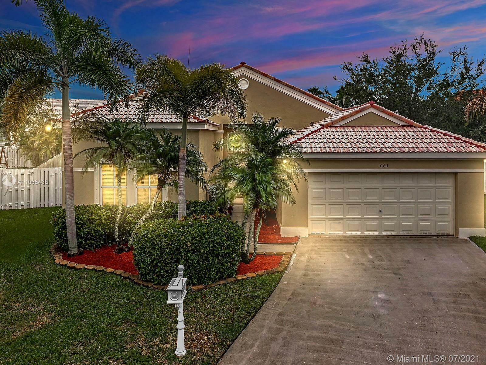 Property Photo:  1063 Cedar Falls Dr  FL 33327 