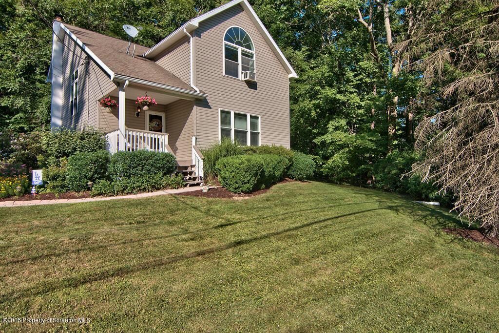Property Photo:  261 Pa-590  PA 18444 