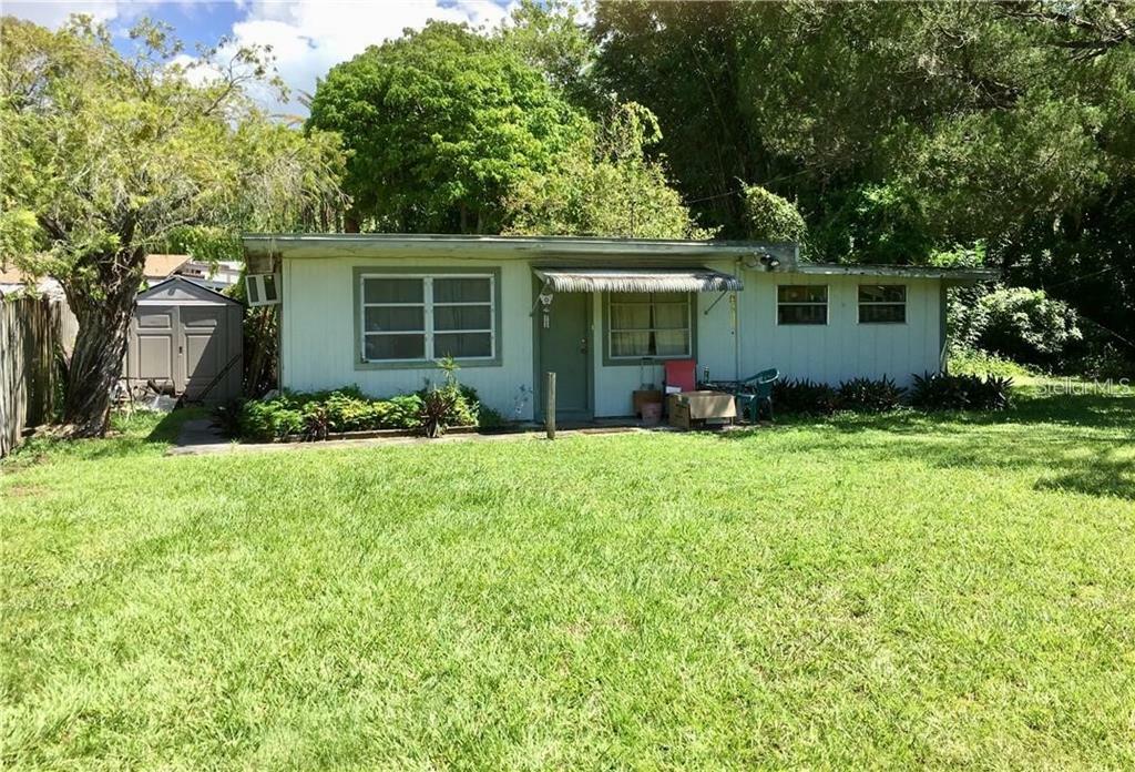 Property Photo:  2902 Hawthorne Street  FL 34239 