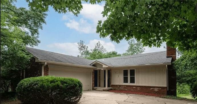 Property Photo:  987 Wood Creek Place  IN 46142 