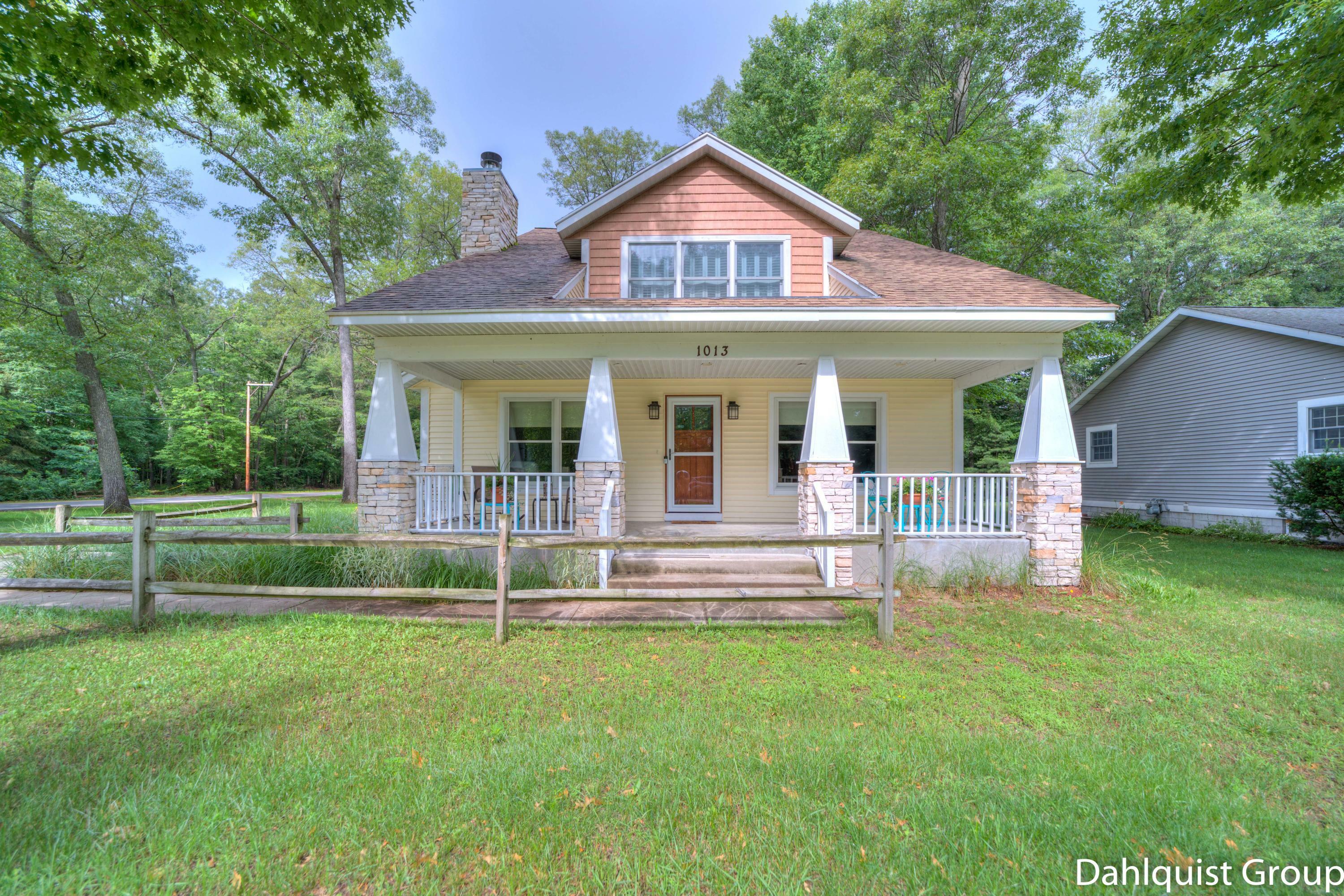 Property Photo:  1013 Willshire Drive  MI 49445 