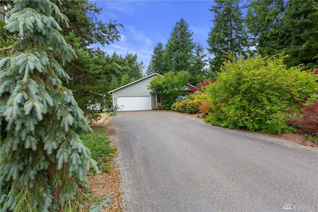 Property Photo: 225 SW Verona Ct WA 98367