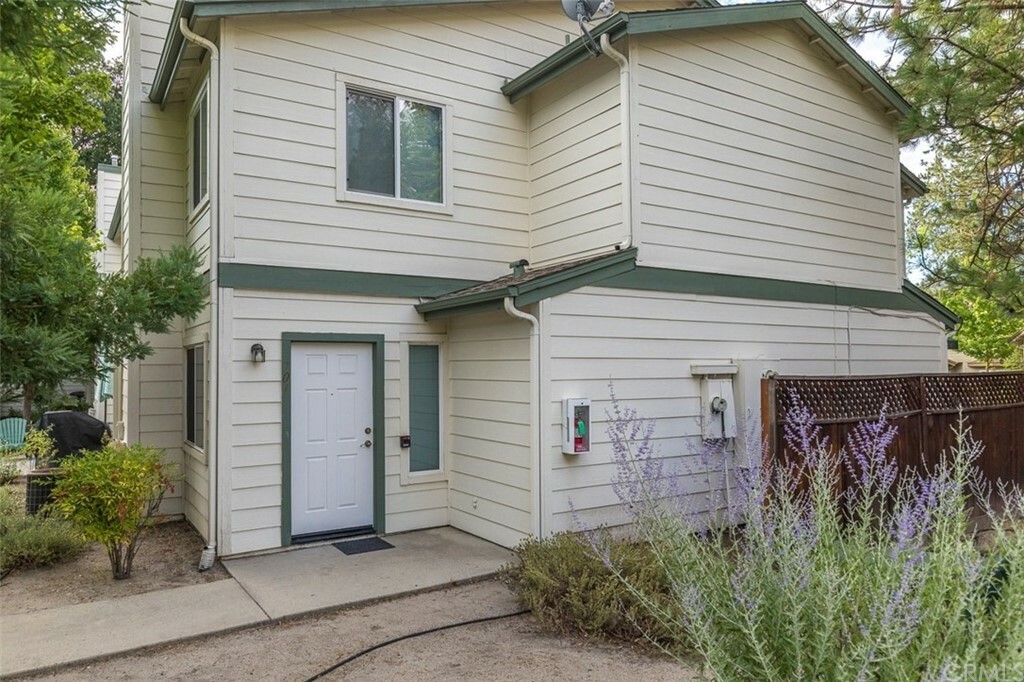 Property Photo:  40501 Road 222 101  CA 93604 