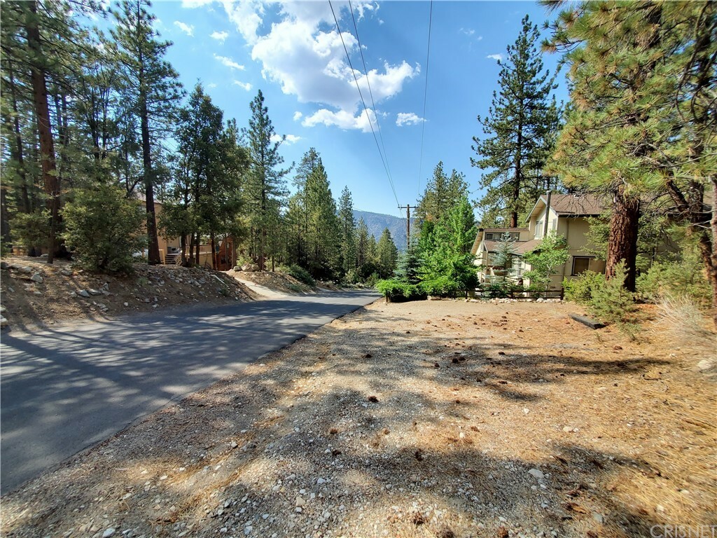 Property Photo:  1508 Dogwood Court  CA 93222 