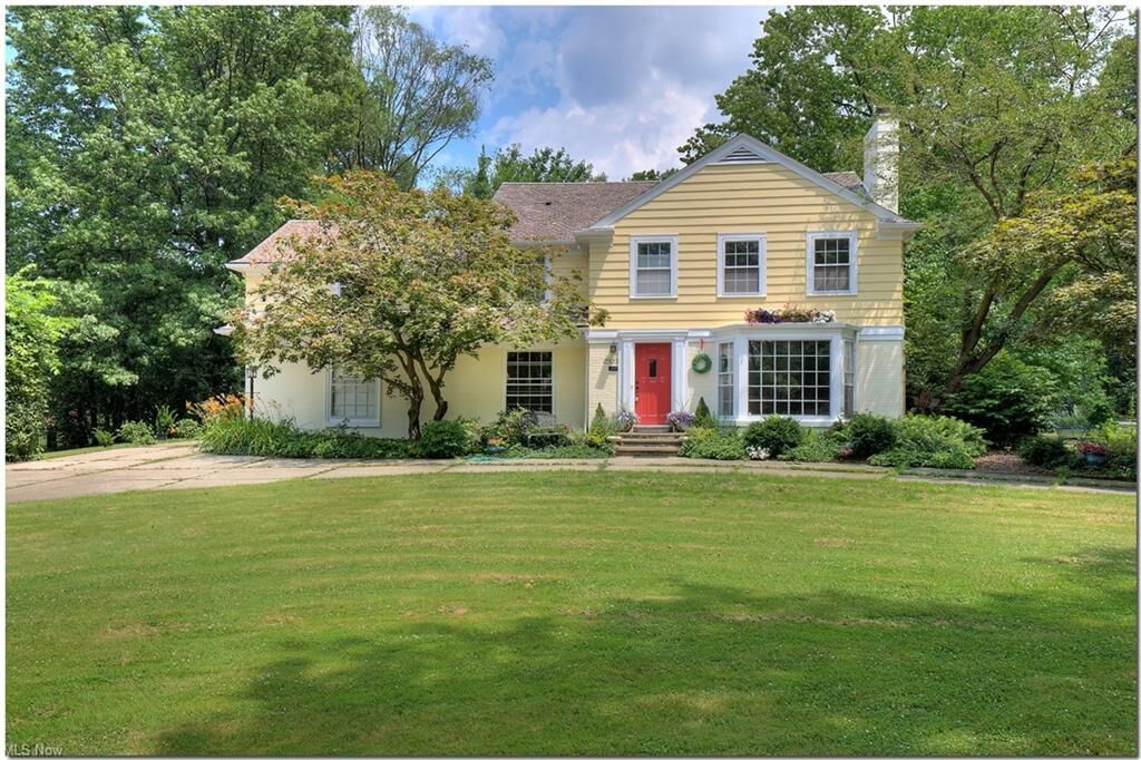 Property Photo:  2593 Warwick Road  OH 44120 