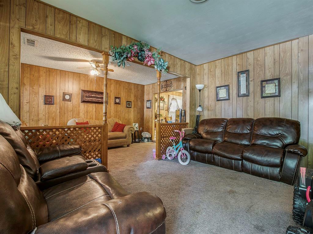Property Photo: 616 Camino Drive TX 75149