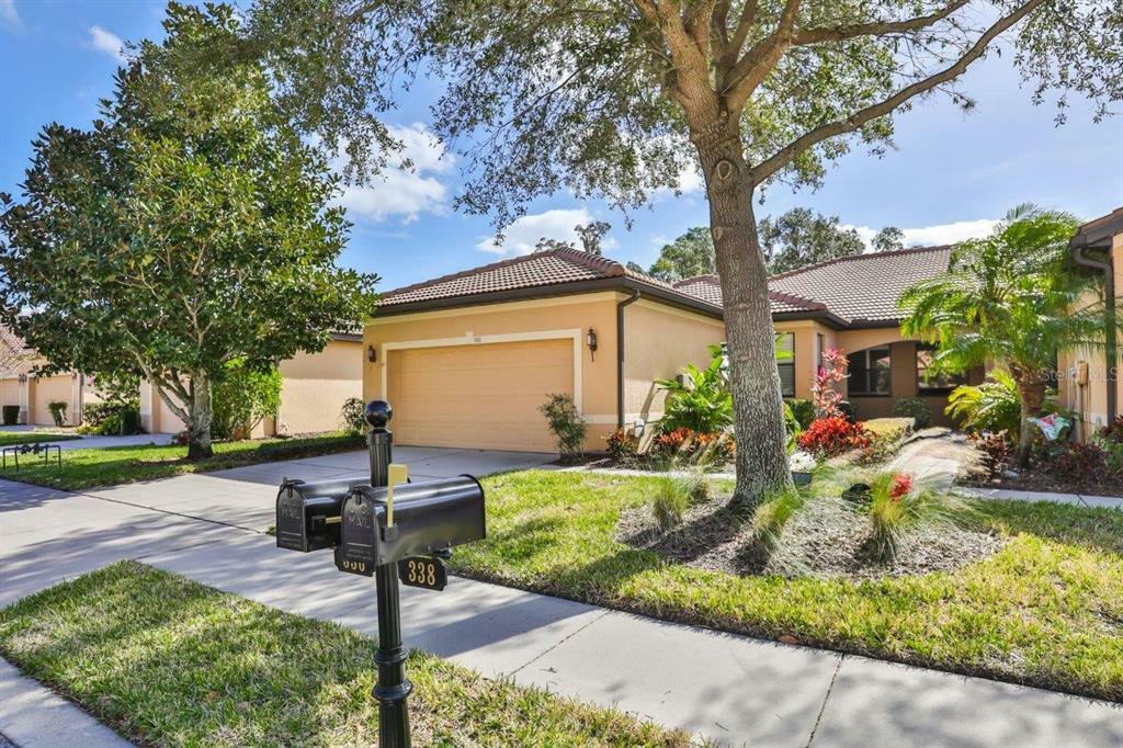 Property Photo:  336 Seneca Falls Drive  FL 33572 