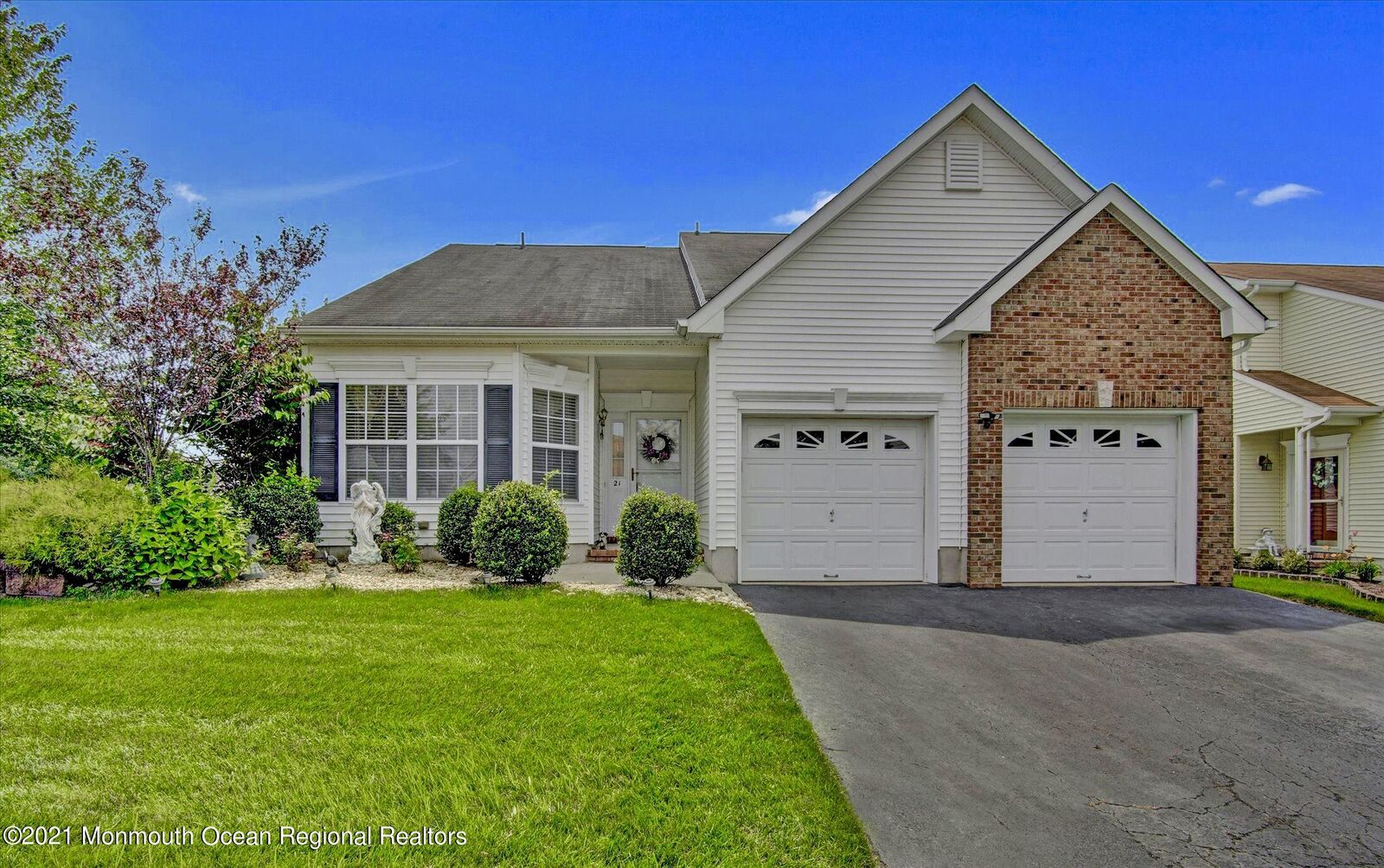 Property Photo:  21 Silver Maple Lane  NJ 07731 