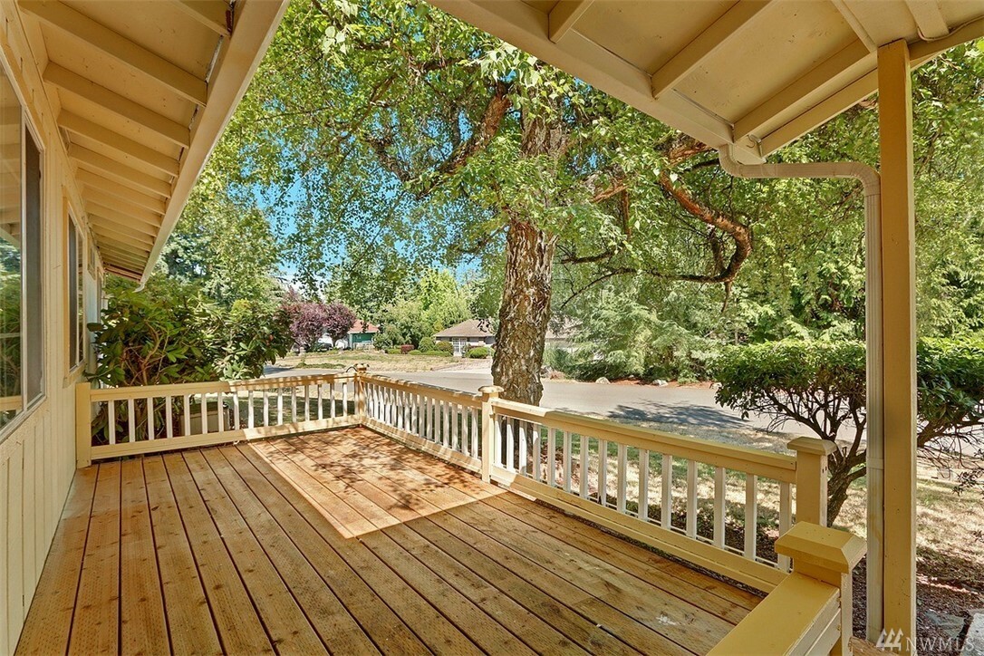 Property Photo: 31723 53rd Ave SW WA 98023