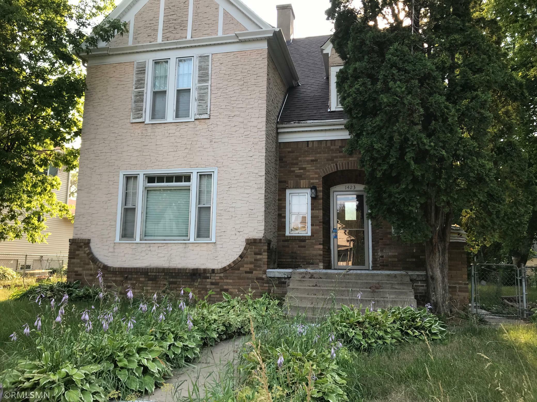Property Photo: 1423 Penn Avenue N MN 55411