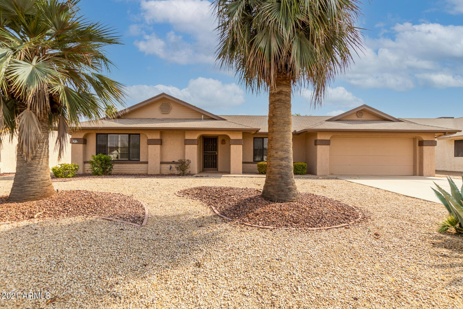 Property Photo: 14019 W Aleppo Drive AZ 85375