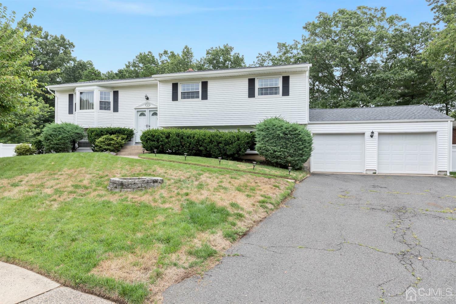 Property Photo:  17 Rowan Court  NJ 08816 