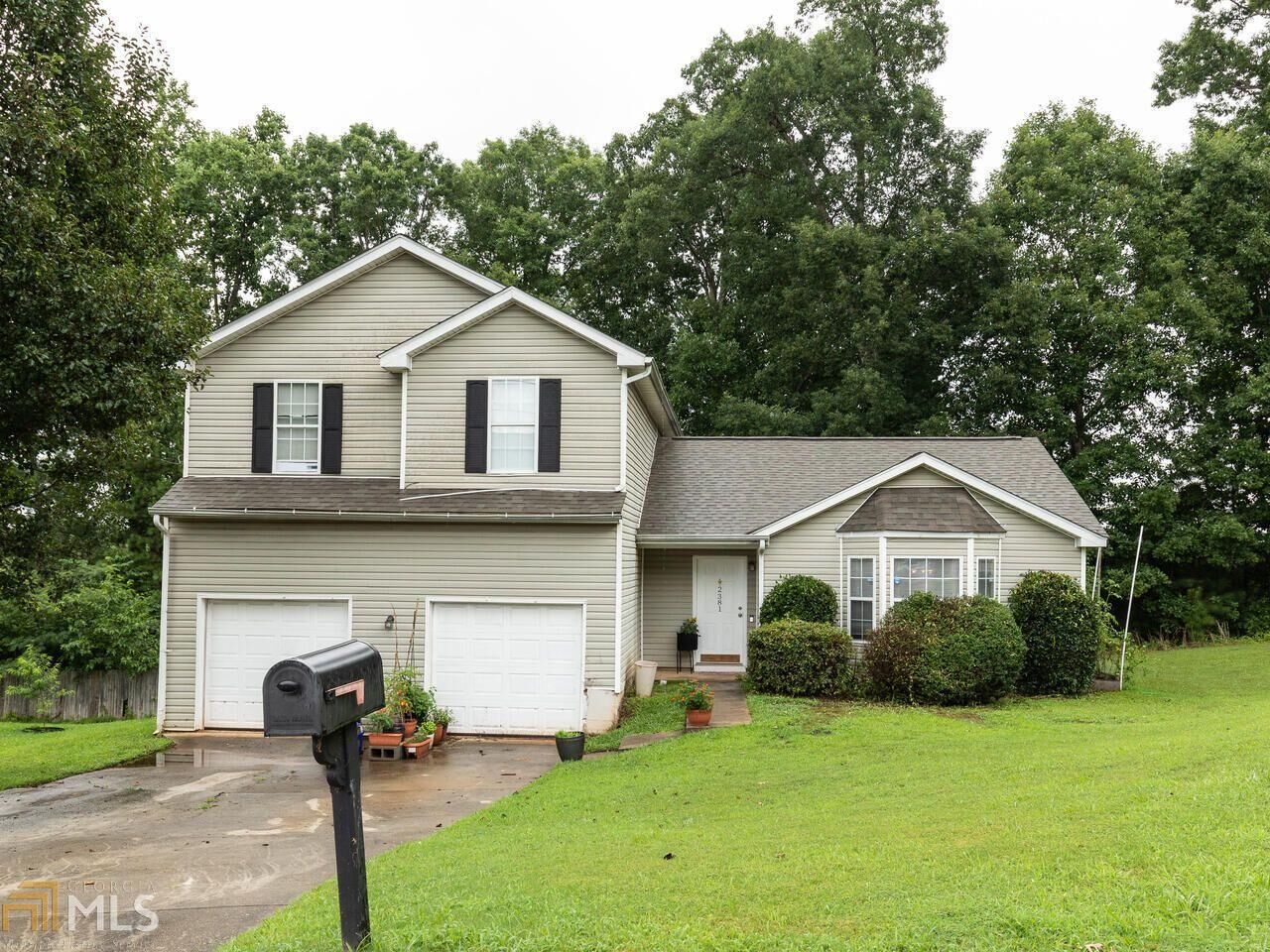 Property Photo: 2381 Charleston Terrace GA 30034