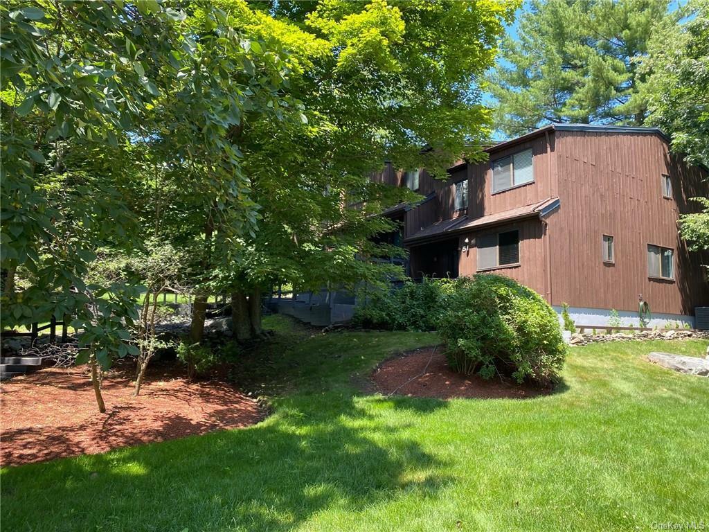 Property Photo:  51 Redwood Drive  NY 10930 