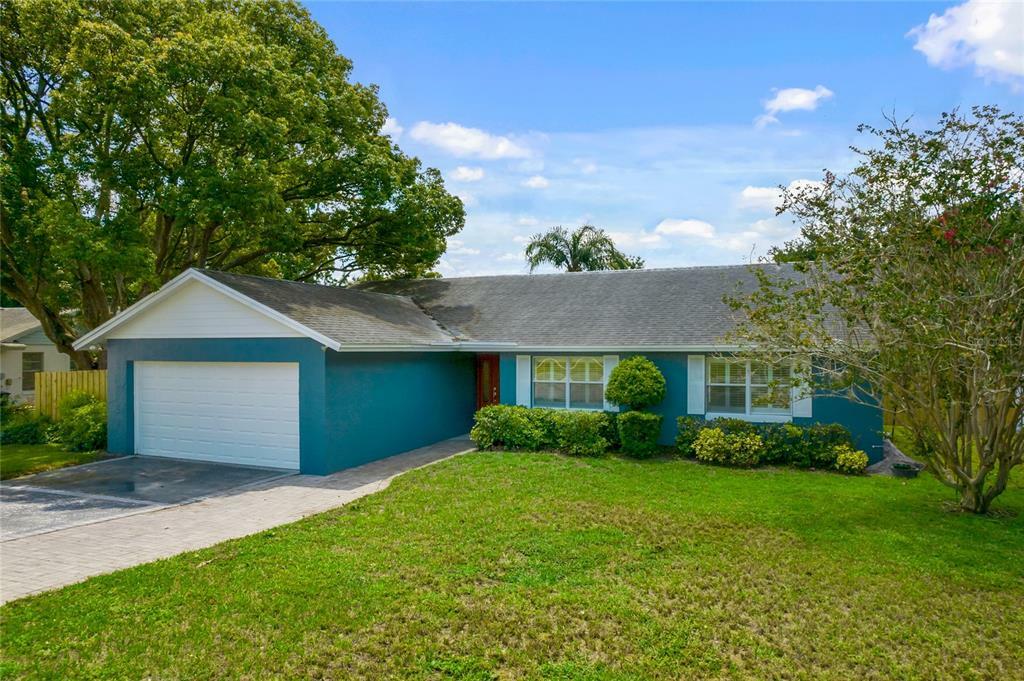 Property Photo:  3172 Foxwood Drive  FL 32703 