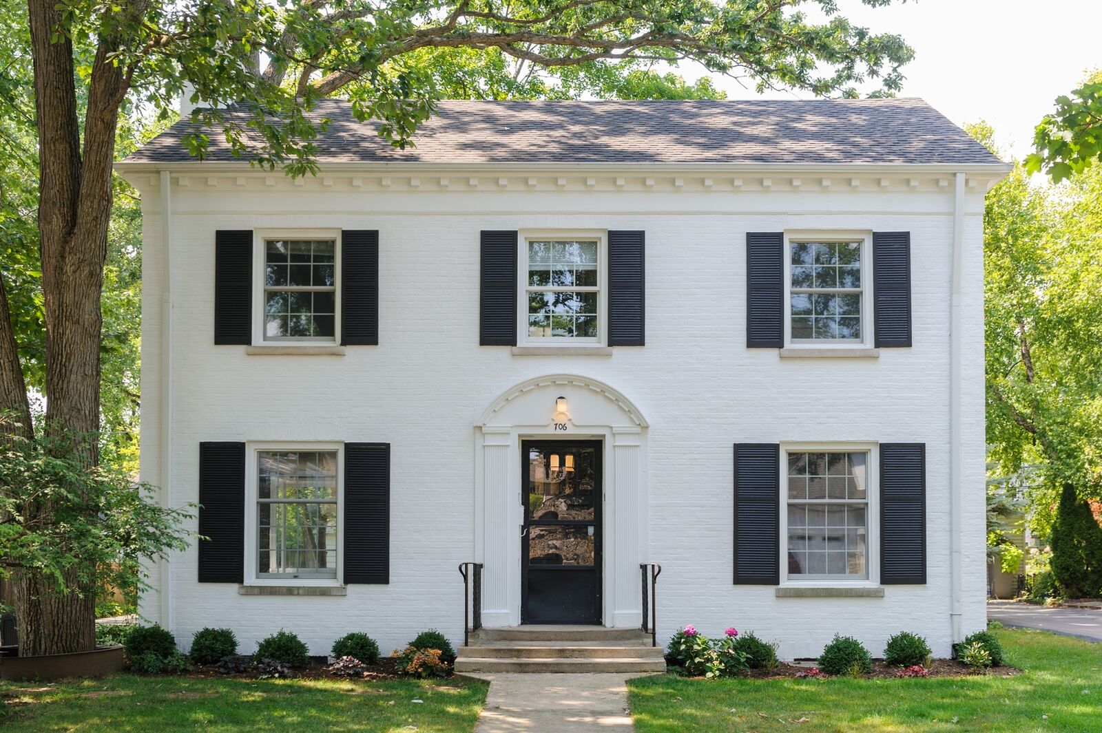 Property Photo:  706 Juniper Road  IL 60025 