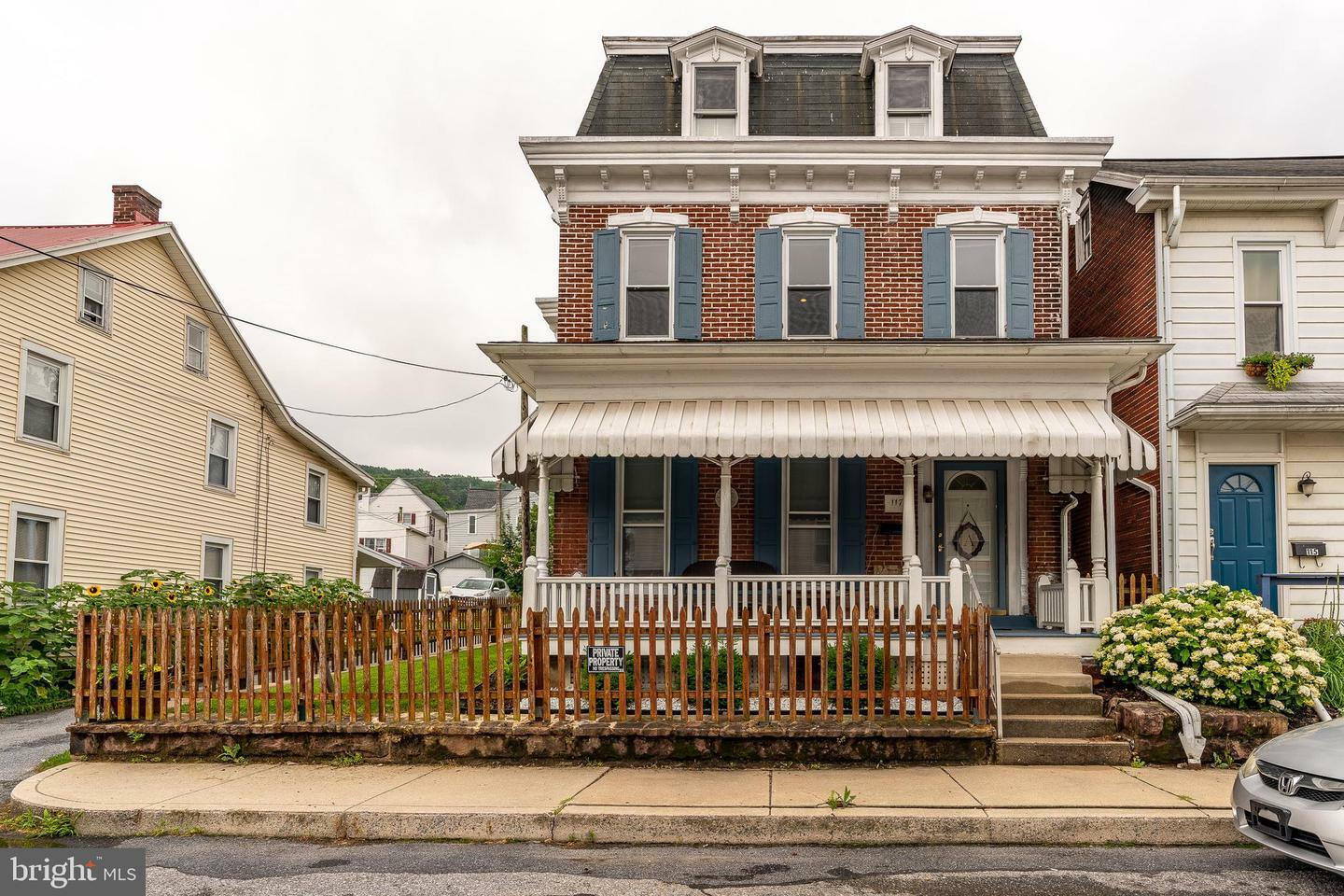 Property Photo:  117 Grant Street  PA 17522 